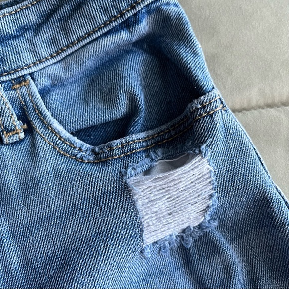 hollister • ripped high rise dad jeans - Picture 9 of 15